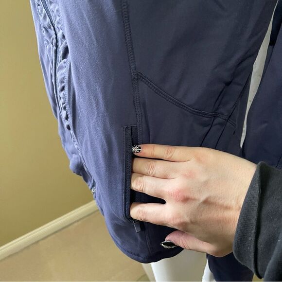 Kyodan Ruched Zip Up Lightweight Jacket - Picture 6 of 7